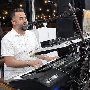 usta-piyanist-santor-levent.jpg